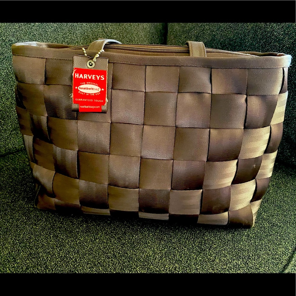 Harvey’s Executive tote
